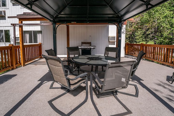 Terrace/Patio 17 of 28