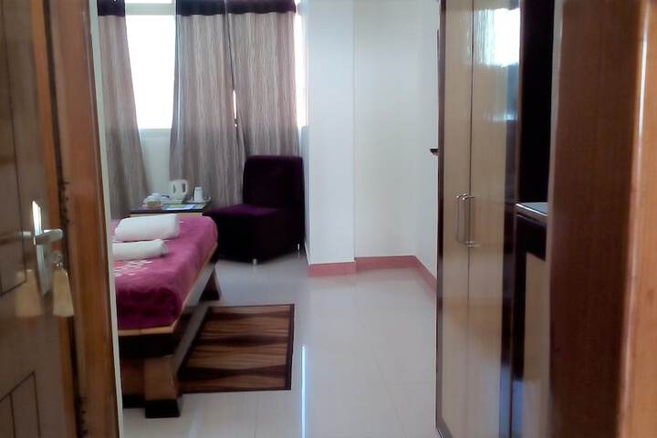 Room 16 of 120