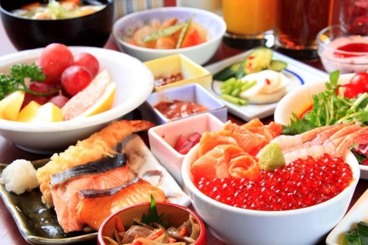 Dining Photos