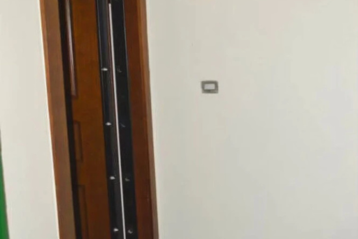 Room 10 of 11