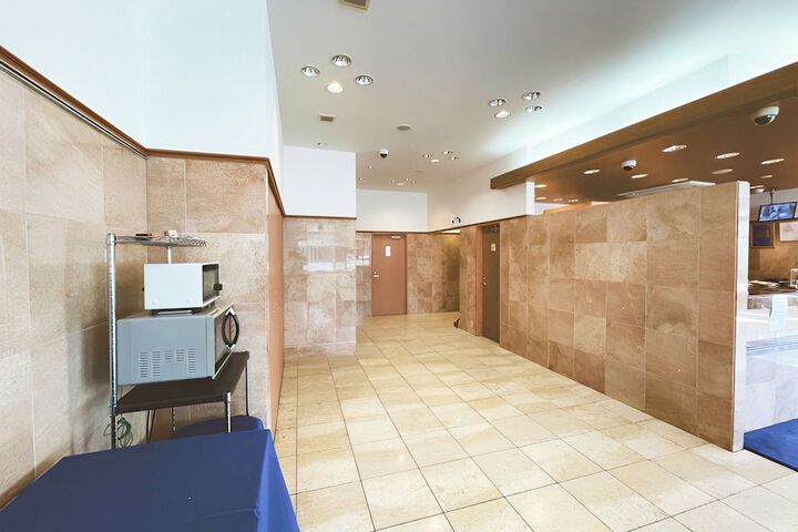 Hotel Lobby