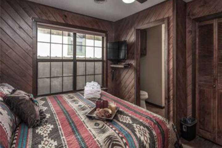 Room 36 of 38