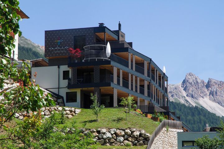 Aois 4 Elements suits in La Valle