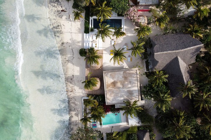 Hotel 100 of 102