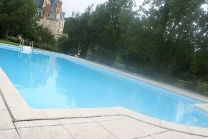 Pool 33 of 37