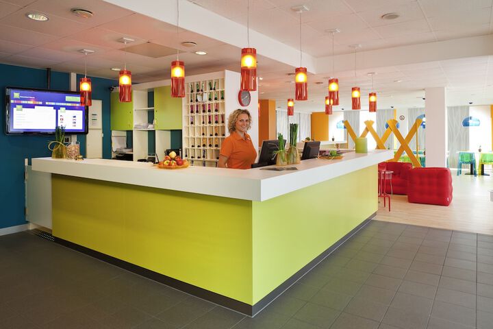 Entrance & Lobby