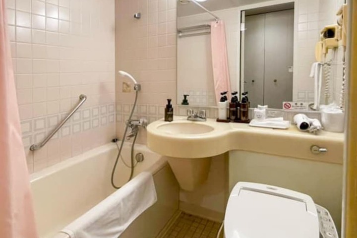 Clean Restrooms