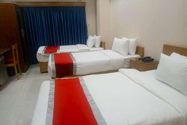 Room 24 of 40