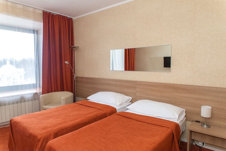 Room 6 of 47