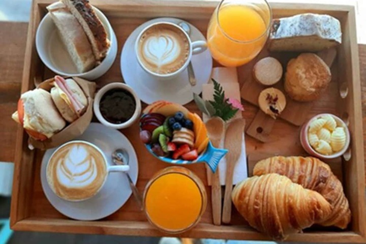 Breakfast meal