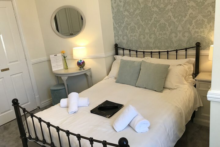 Room 9 of 40