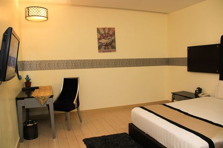 Room 29 of 82