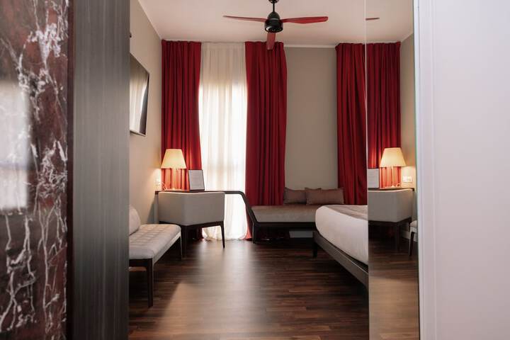 Room 5 of 23