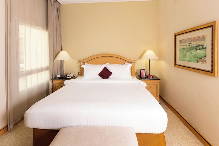 Room 20 of 106