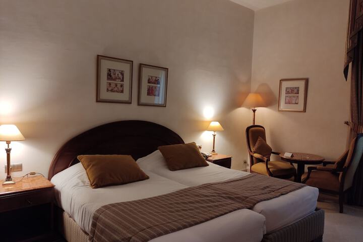 Room 16 of 47