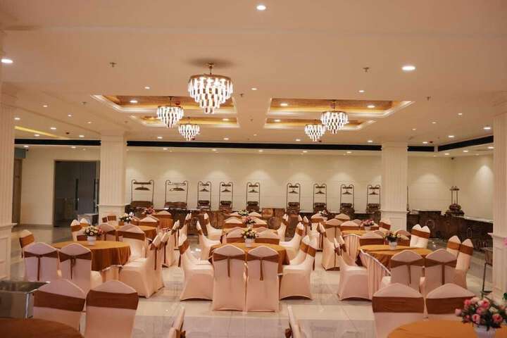 Ballroom/Hall 47 of 53