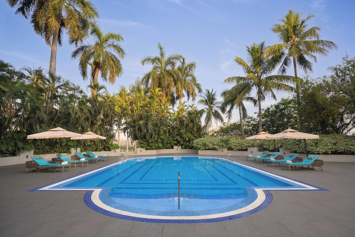 Pool 33 of 48