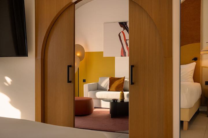 Room 67 of 229