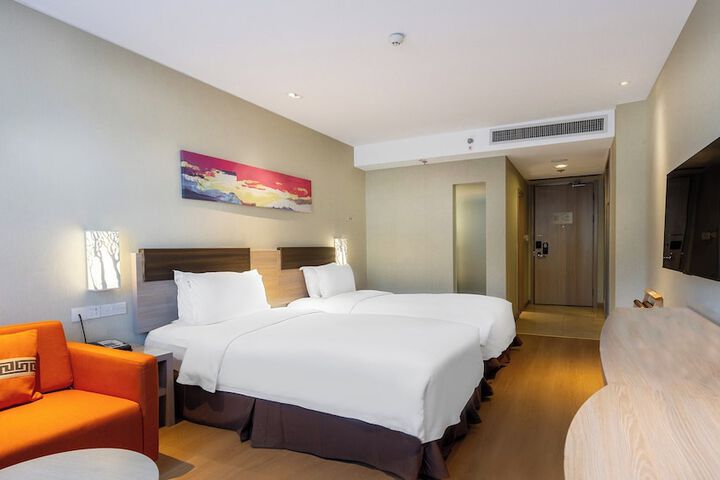 Room 20 of 87