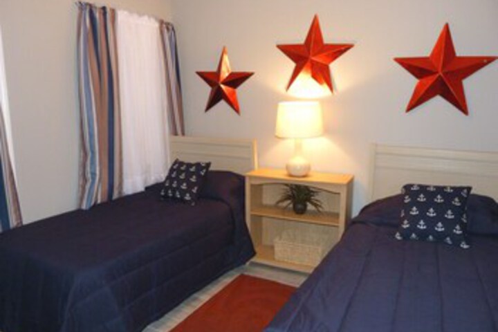 Room 28 of 120