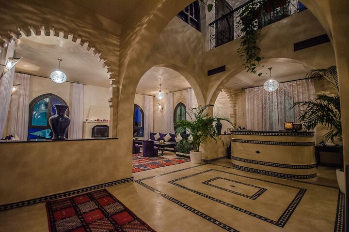 Guest Lobby