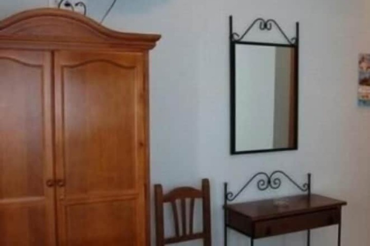 Room 11 of 26