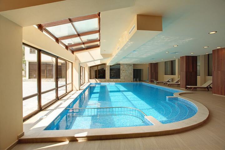 Hotel with Pool
