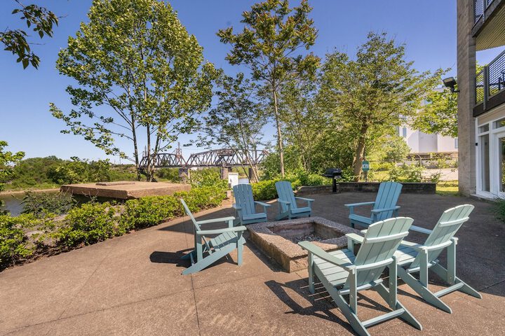 Terrace/Patio 34 of 47