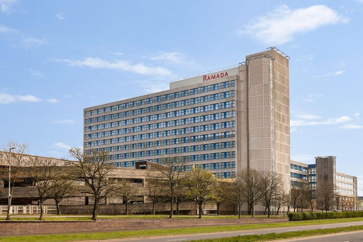 Exterior of Ramada by Wyndham East Kilbride