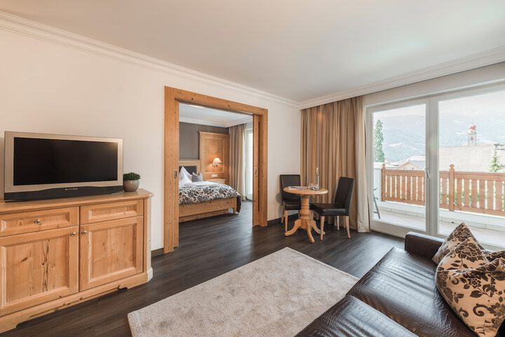 Room 16 of 40