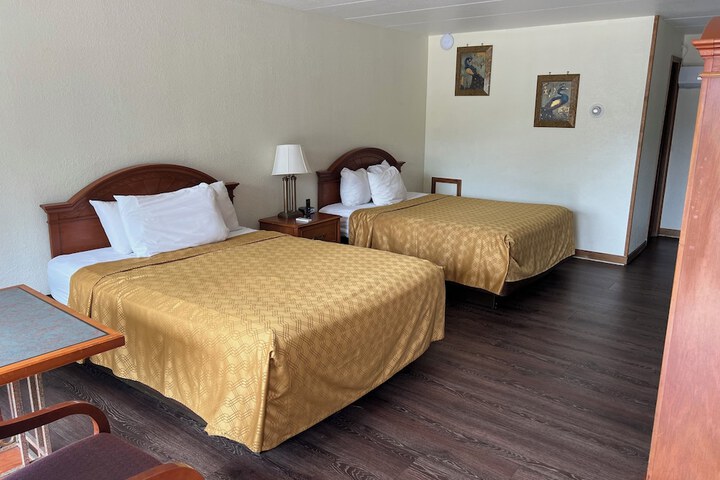 Room 74 of 180