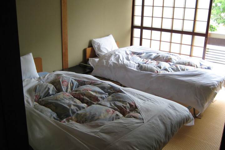 Room 9 of 58