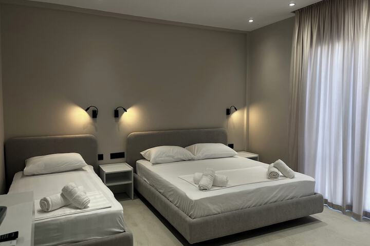 Room 50 of 71