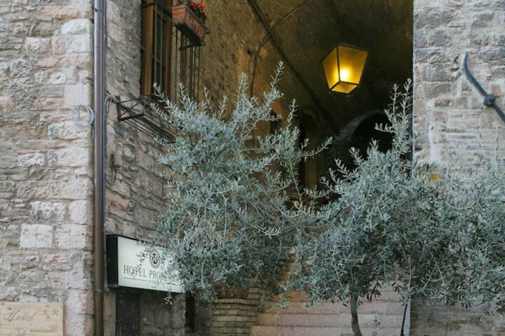 Hotel Entry
