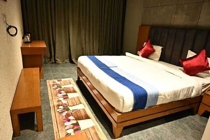 Room 6 of 23