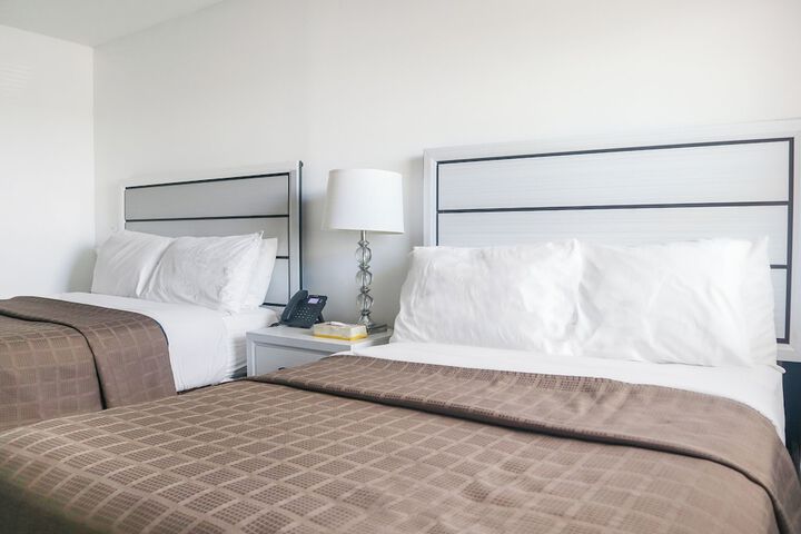 2 Double Beds (5 of 13)