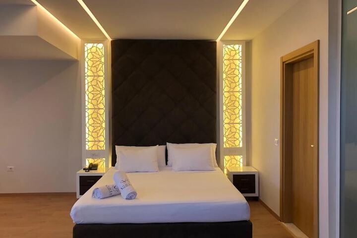 Room 28 of 41