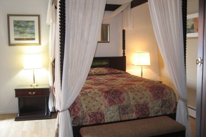 Room 13 of 53