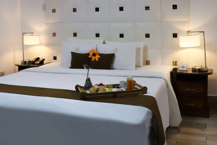 Room 13 of 60