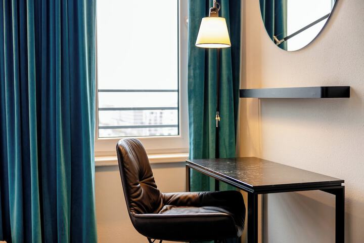 Room 10 of 56