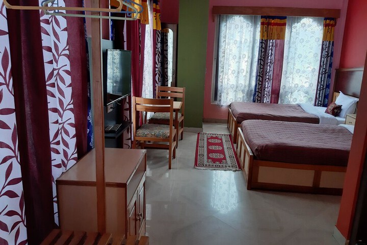 Room 8 of 44