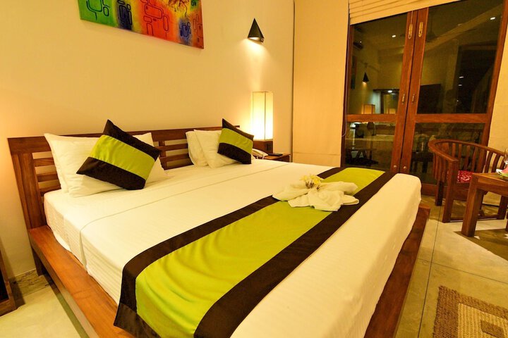 Room 5 of 63