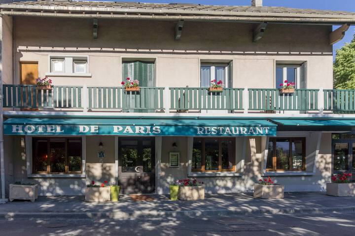 Hotel de Paris in Briançon