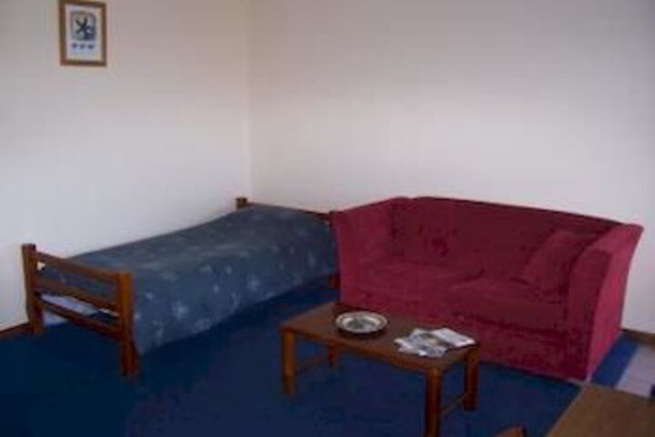 Room 13 of 17