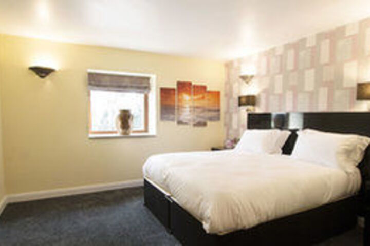 Room 12 of 23
