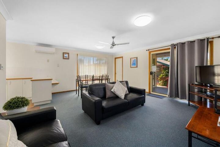 Room 9 of 22