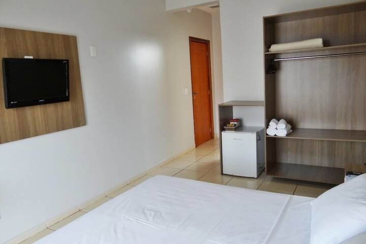 Room 4 of 49