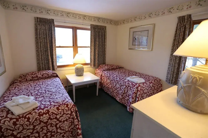Photo of Deer Park 2 Bedroom With Free Shuttle to Loon Mountain! Dp170aw