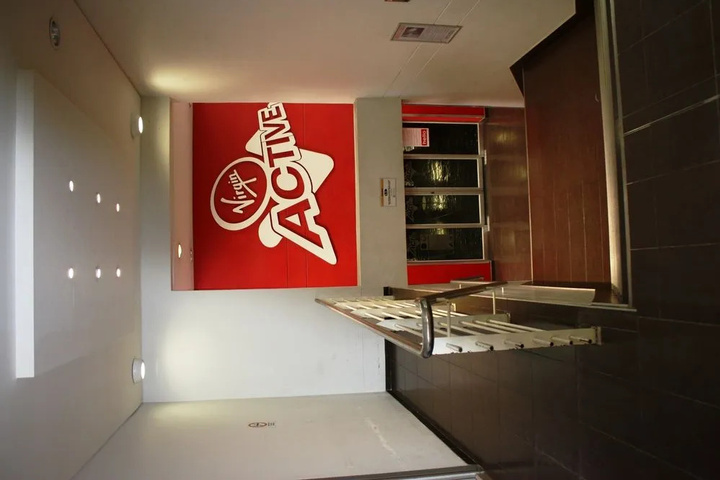 Room 11 of 25
