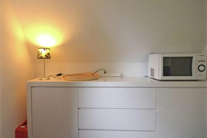 Room 3 of 12